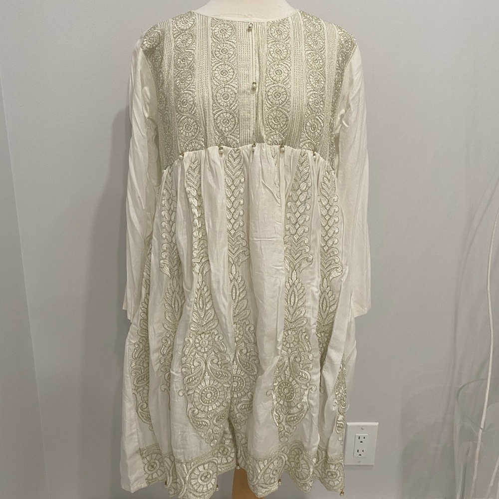 Indian pakistani afghan kurta dress in white